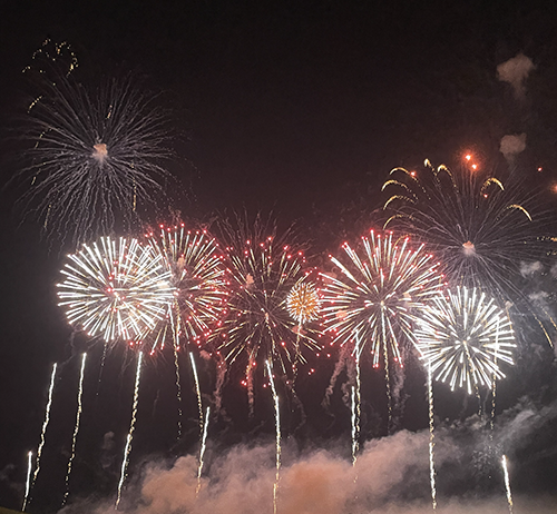 moere_fireworks